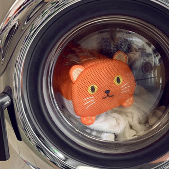 Novelty Gifts For Cat Lovers, Orange Cat laundry Bag