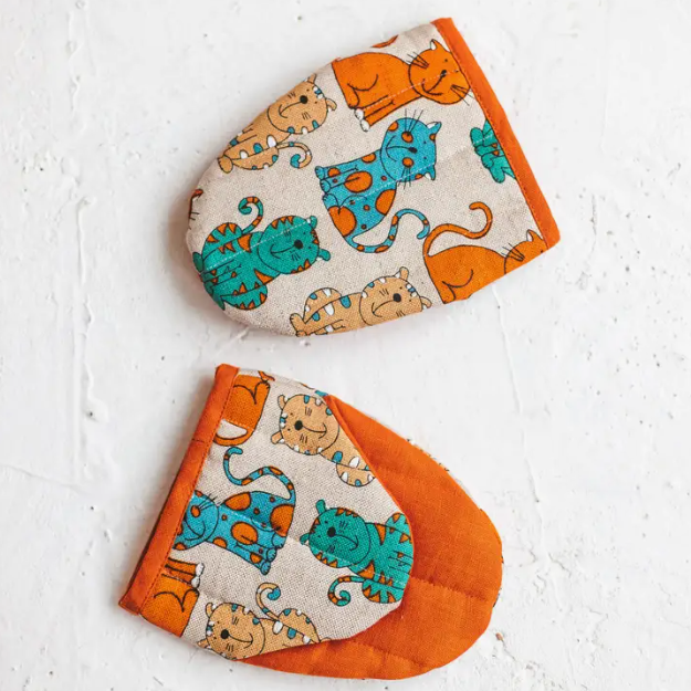 Unique Gifts For Cat Lovers, Cat Oven Mitt Handmade And Machine Washable