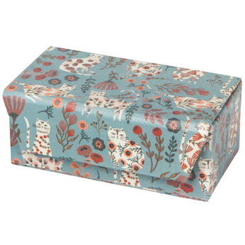 Compact In Bloom Jewelry Box with soft polyester suede lining and magnetic closure.