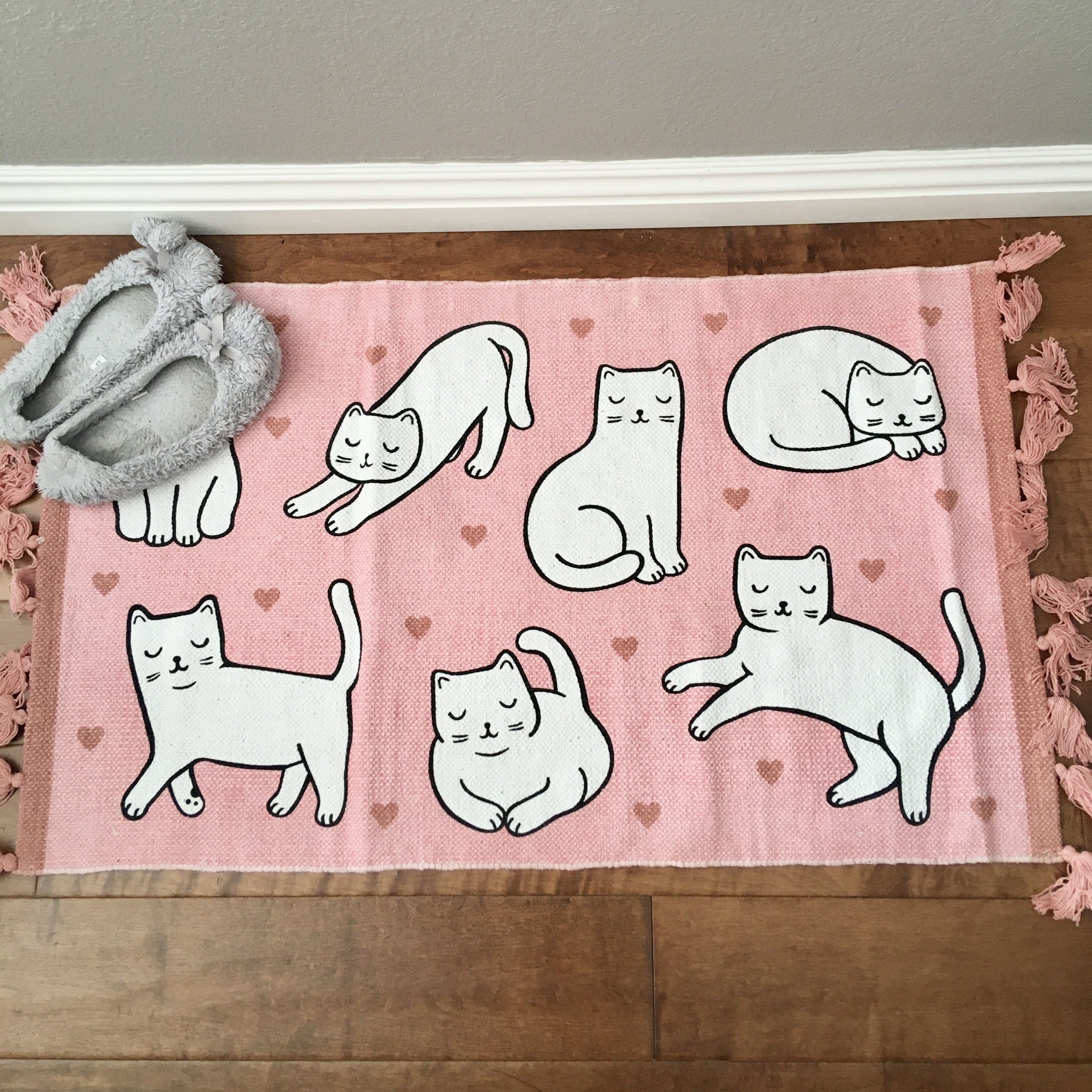 Cat Inspired Home Decor, Rugs With Cats On Them, White Cat Rug