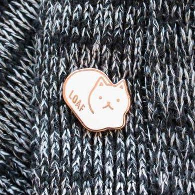 Funny Cat Themed Accessories, Loaf Cat Pin Shaped As A White Cat