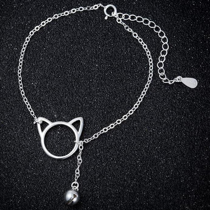 Cat Jewelry, Cat Bracelet Featuring a Cat Face Charm