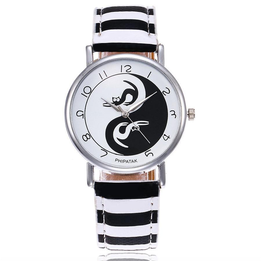 Cat Things for Cat Lovers, Cute cat Watch Featuring the Yin and Yang Symbol and Two Cats
